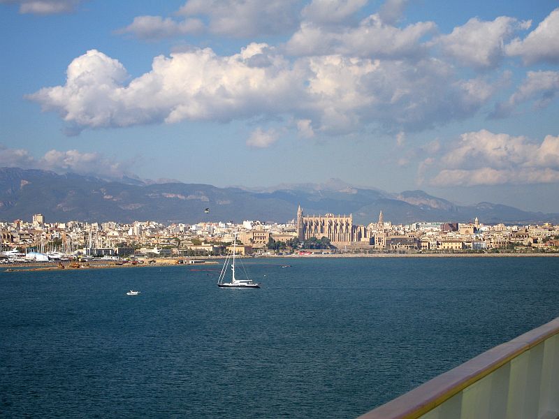 OceanVillage_09_2005