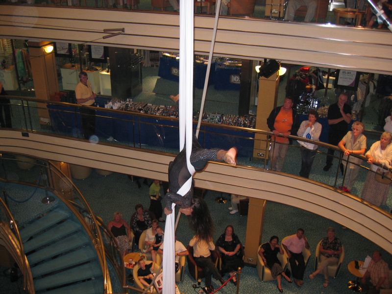 OceanVillage_09_2005