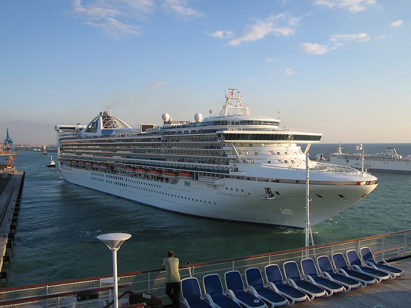 OceanVillage_09_2005