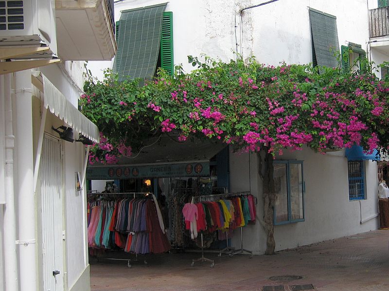 OceanVillage_09_2005