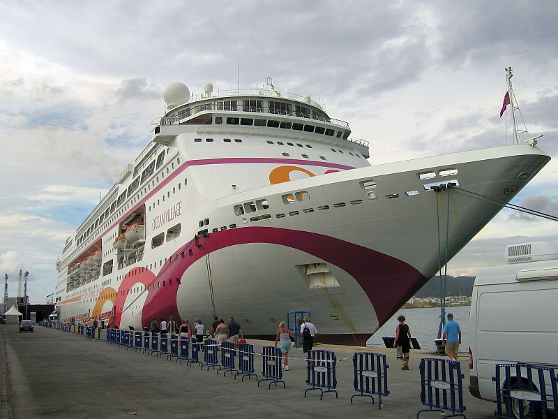 OceanVillage_09_2005