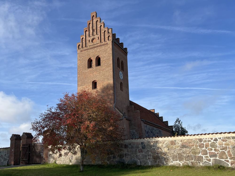 lilleroed_kirke.jpg