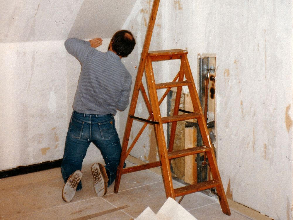 bad_1987_04.jpg